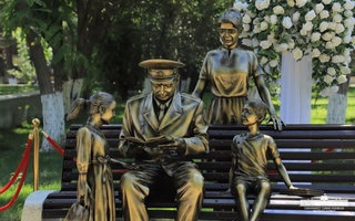 Баланы китап оқыўға мәжбүрлеп болмайды