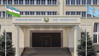 Прокуратура ходимлари фирибгарликда айбланиб, қўлга олинди