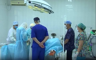 Бори аввал дар Ӯзбекистон амалиёти мураккаби эндопротезии устухон гузаронида шуд