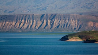 Энергетики прокомментировали спуск воды из Токтогульского водохранилища