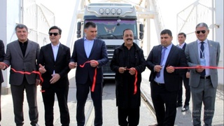 Пәкістаннан келген жүк тасымалдаушыларды салтанатты түрде қарсы алды