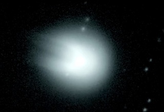 “Иблис кометаси” Ер томон учмоқда