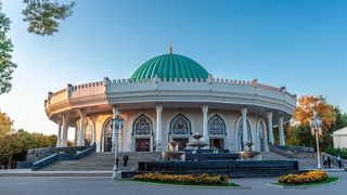 Не просто очаги тематических собраний, а и своеобразные досуговые центры