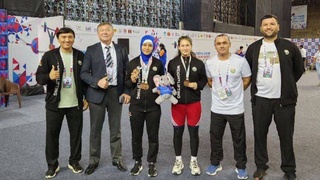 Вазнбардорони ватанӣ боз дар қатори медалдорон