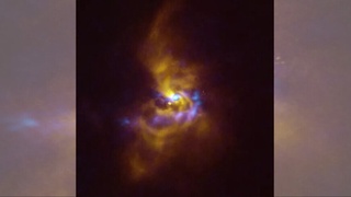 Астрономлар гигант сайёранинг шаклланиш жараёнини суратга олишди