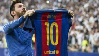 Футболка Месси продана в Испании за 427 тысяч евро