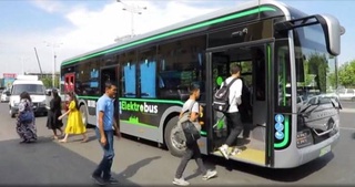 В Ташкенте запускают новые правила входа в автобусы