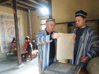 Durdona kitoblarga koʻrk beruvchi mashhur ipak qogʻozining siri nimada?