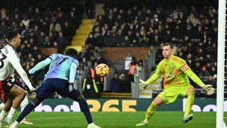 Яркий камбэк «Челси» в дерби с «Тоттенхэмом», «Арсенал» спасся с «Фулхэмом»