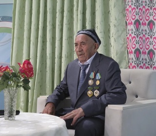 Илму меҳнати билан улуғдир инсон