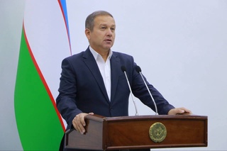 В Навоийской области библиотекам предприятий, организаций, учреждений и махаллей, организующих духовно-просветительскую работу на высоком уровне, безвозмездно передано более 6 тыс книг