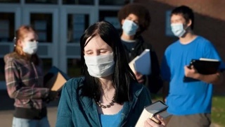 Ученые оценили риск бессимптомной передачи COVID-19