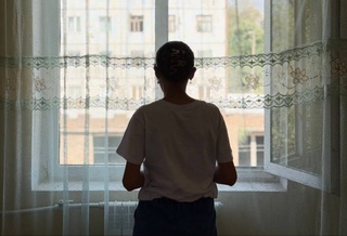 A resident of the Tashkent region was sentenced to 12 years for violence against his own daughter