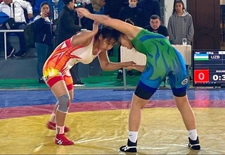 В Навои завершился Кубок Узбекистана по женской борьбе