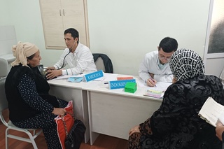 Жиззахда “Бор меҳримиз шу ватан, шу халқ учун” шиори остида тиббий кўрик акцияси ўтказилди