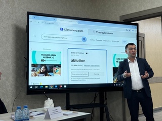 Ўзбек тили изоҳли луғатининг веб-сайти ва унинг мобил иловаси тақдимоти ўтказилди