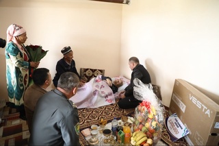 Қаҳрамонлар ҳолидан хабар олинди