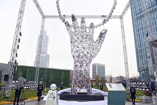 Тараққиёт ва коррупцияга қарши кураш алоҳида қутблар эмас