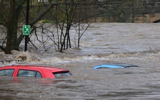 ЖАРда сув тошқини туфайли 12 киши ҳаётдан кўз юмди