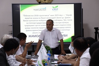 В Навои обсудили проводимую работу по борьбе с опустыниванием и созданию защитных лесных насаждений