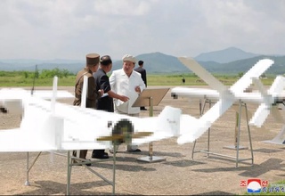 Ким Чен Ин дрон ишлаб чиқаришни кенгайтиришни буюрди