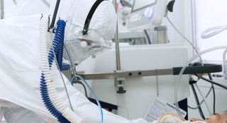 Коронавирус билан касалланганларнинг асосий хатоси айтилди