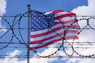 АҚШ яна 36 давлат фуқароларининг мамлакатга киришини қисман ёки тўлиқ тақиқлаши мумкин