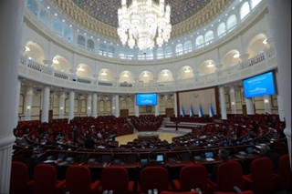 Markaziy saylov komissiyasi aʼzolari soni kamida oʻn besh nafardan toʻqqiz nafarga tushiriladi