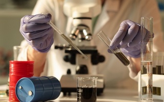 Российские ученые создали сорбент для защиты Арктики от нефтяных загрязнений