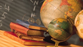 С почтением к учителям