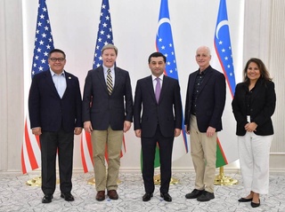 Вазири корҳои хориҷии Ӯзбекистон ҳайати Палатаи намояндагони ИМА-ро ба ҳузур пазируфт