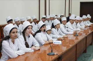 Тиббиёт олий таълим муассасаларига талабалар ўқишини кўчириш бўйича қанча ариза келиб тушди?