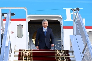 President of Uzbekistan arrives in Belarus