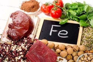 Bolalardagi teri oqarishi va uyquchanlik qanday kasallik alomati?