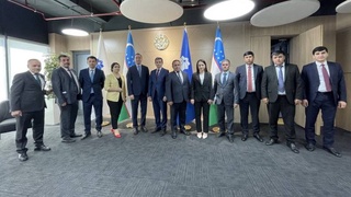 Ҳайати Тоҷикистон бо иқтидори аутсорсинги Ӯзбекистон шинос шуд