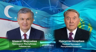 The President of Uzbekistan and the First President of Kazakhstan hold a phone call