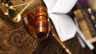 Sud qarorlarini kassatsiya tartibida koʻrib chiqish vakolati viloyat va unga tenglashtirilgan sudlarga oʻtkazildi