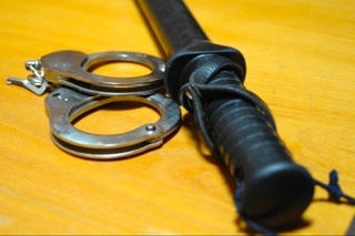 Ички ишлар органи ходимлари куч ишлатиши мумкинми?