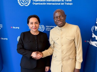 Сенат Раиси Халқаро меҳнат ташкилоти Бош директори билан учрашди