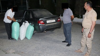 Китоб туманидан пилла маҳсулотини олиб чиқиб кетишга уринган шахс ушланди