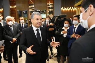 President gets acquainted with the construction of IT Park in Mirzo Ulugbek district