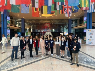 Ўзбекистонлик ёшлар Римда бўлиб ўтган Бутунжаҳон озиқ-овқат форумида иштирок этди