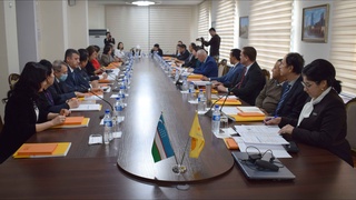 Академияда яна бир китоб тақдимоти ўтказилди