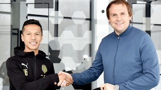 Бабур Абдухоликов перешел в львовский «Рух» по совету Максима Шацких