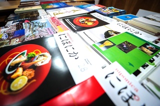 Япониянинг Ўзбекистондаги элчихонаси “Ипак йўли” университети талабаларига ўқув адабиётларини тақдим этди