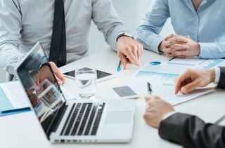 Internet tarmogʻi orqali biznes qilish niqobi ostida faoliyat yuritgan korxonaning kirdikorlari fosh boʻldi