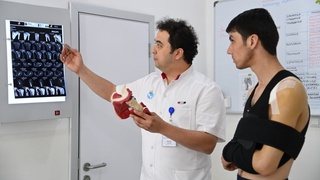 Kosonlik bemor uch yillik darddan 60 daqiqada xalos boʻldi