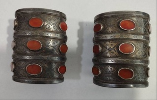 В Хорезме предотвратили вывоз двух старинных браслетов