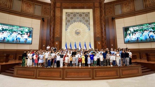 Сенатта Ўатанымыз пидайыларының перзентлериниң қатнасыўында 1-июнь - Халықаралық балаларды қорғаў күни мүнәсибети менен байрам илажы өткерилди