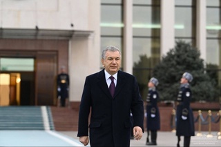 Қозоғистон Президенти давлат ташрифи билан Ўзбекистонга келди